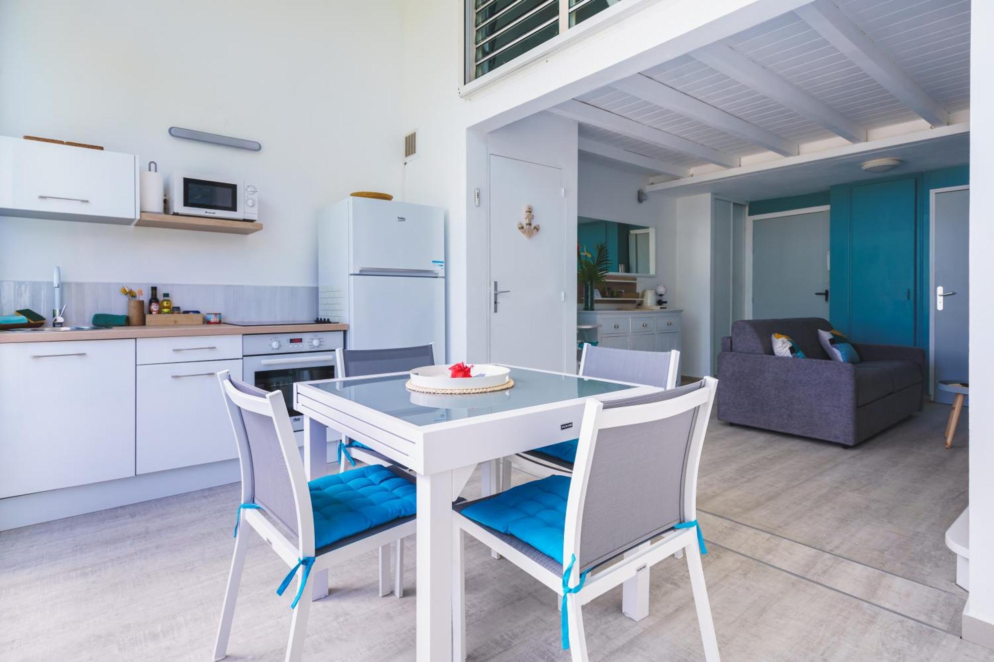 Le Touloublue - Tres Bel Appartement Face A La Mer Sainte-Anne  Esterno foto