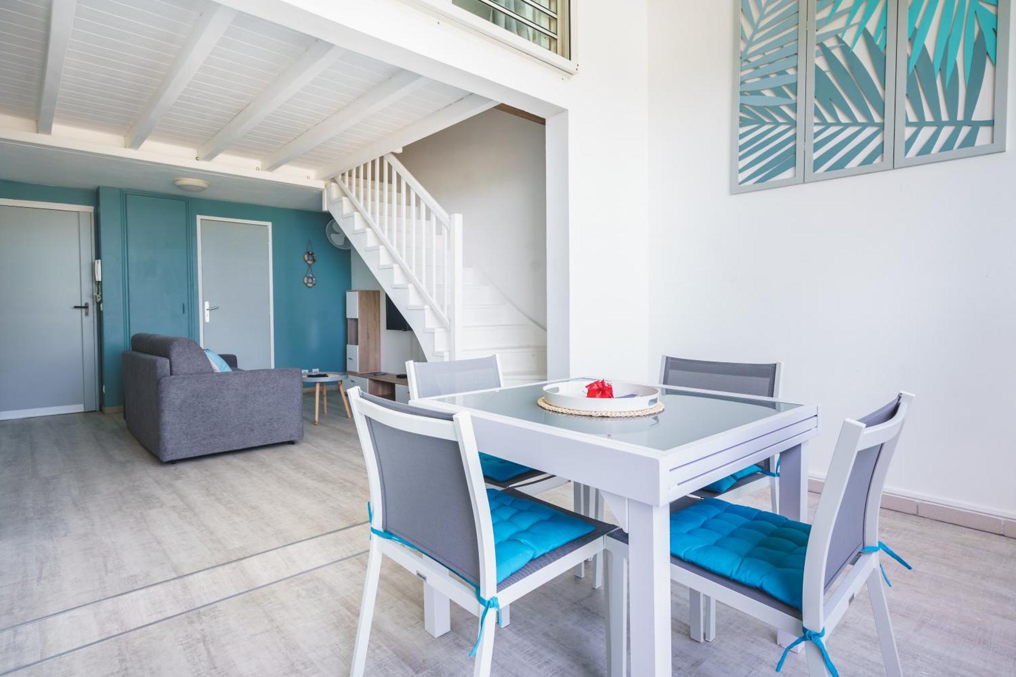 Le Touloublue - Tres Bel Appartement Face A La Mer Sainte-Anne  Esterno foto